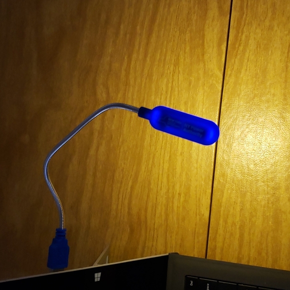 USB power light New - Picture 2 of 4